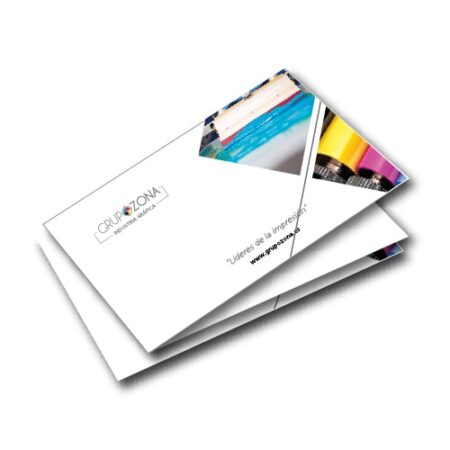 Folletos plegados/lacado UV
