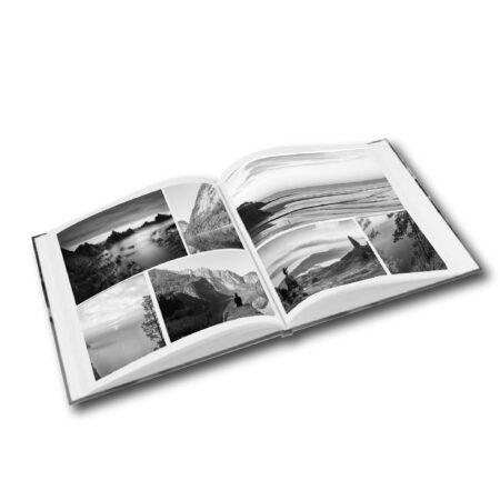 Libros de tapa dura con interior en un color