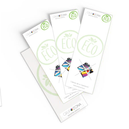 Tarjetas postales en papeles ecológicos/naturales